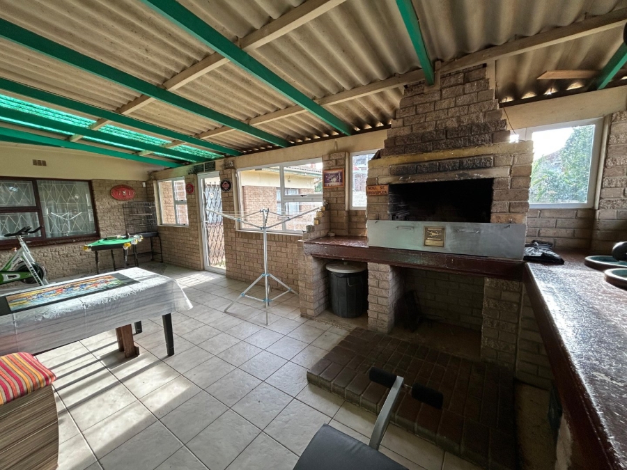 4 Bedroom Property for Sale in Heuwelkruin Eastern Cape